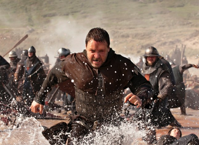 Editorial use only. No book cover usage. Mandatory Credit: Photo by Universal/Kobal/REX/Shutterstock (5886198o) Russell Crowe Robin Hood - 2010 Director: Ridley Scott Universal Pictures USA/UK Scene Still Robin des Bois